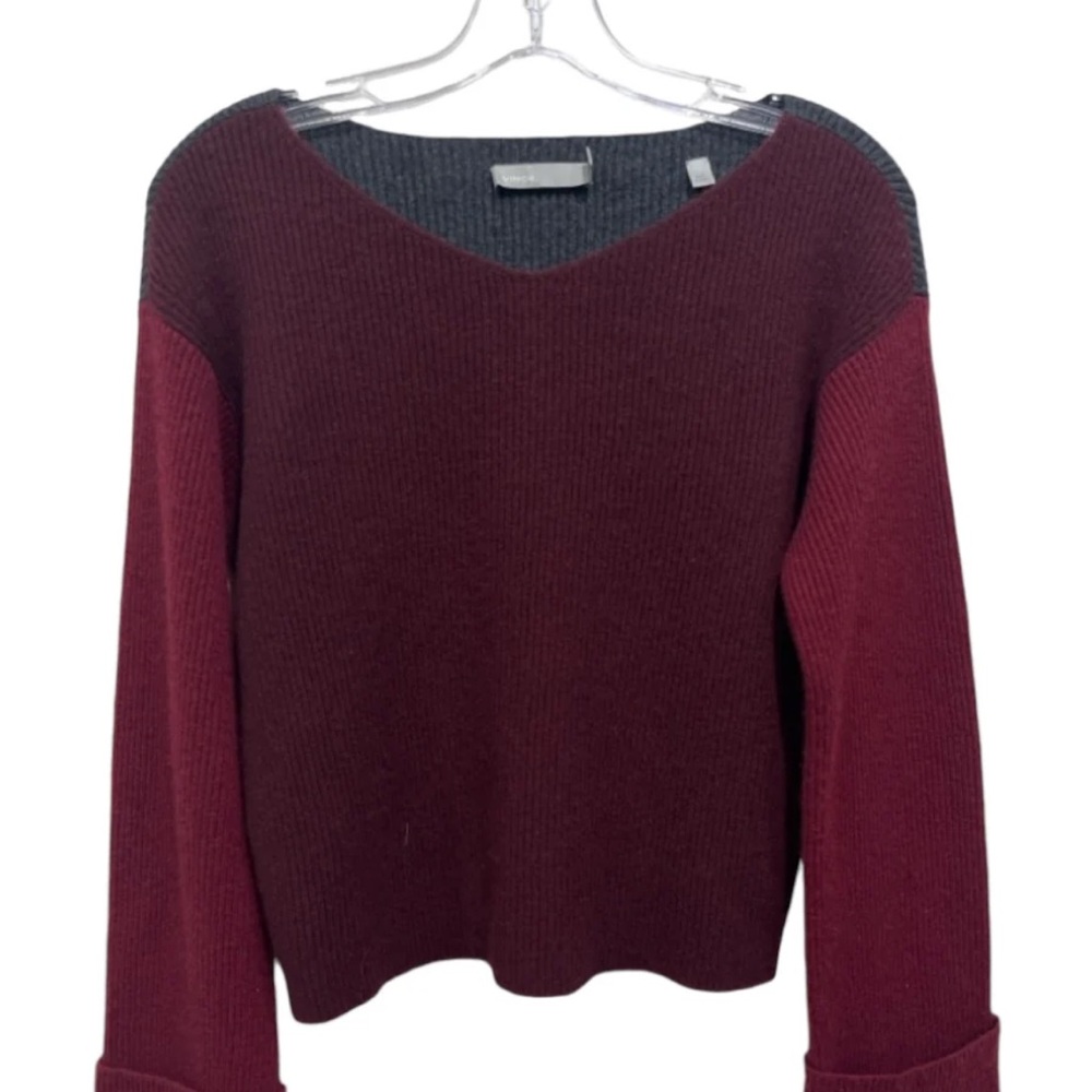 VINCE Cashmere burgundy and gray color block rounded v neck sweater